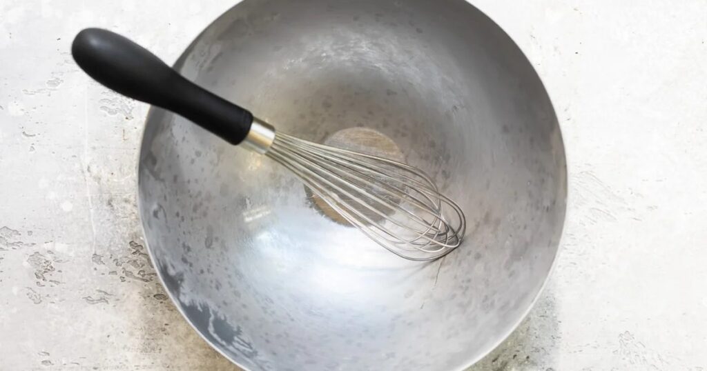 Cold mixing bowl